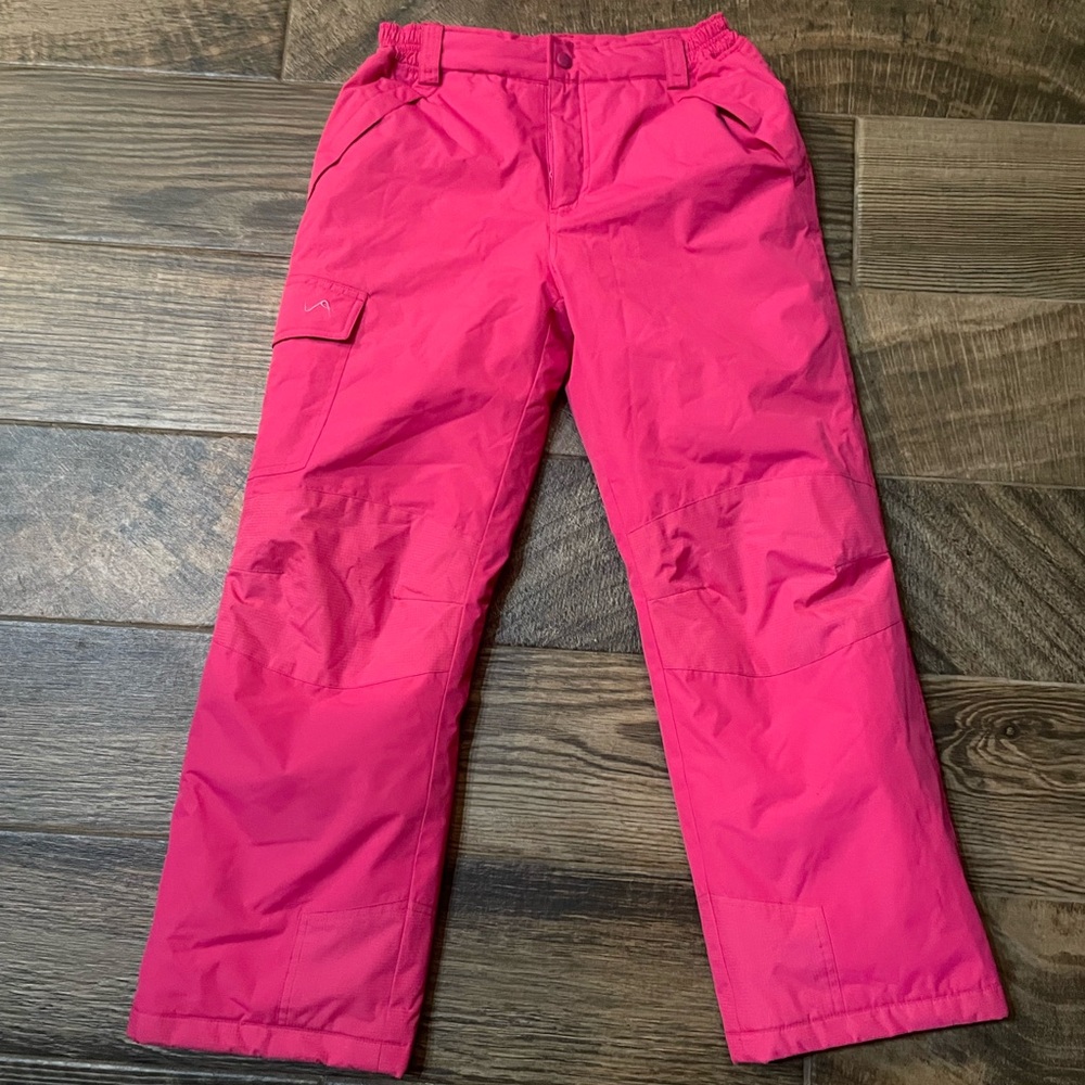 Hot pink snow skiing pants. Girls size Large